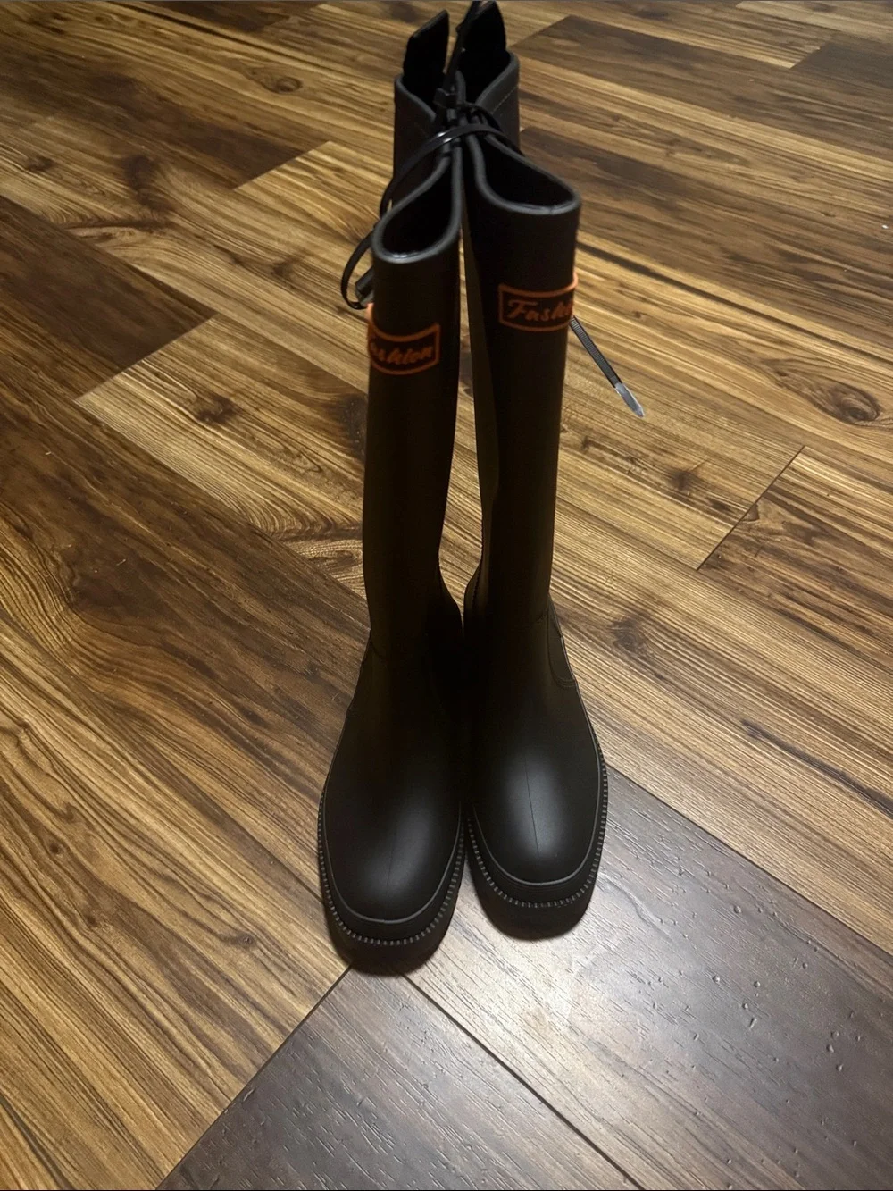 Women's Rain Boots, Waterproof Rubber Muck Boots for Garden Work